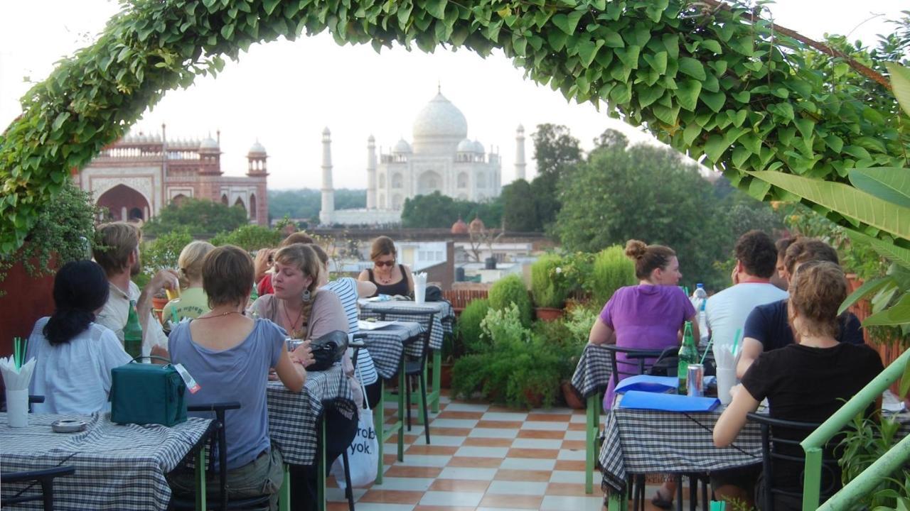 Saniya Palace Agra  Exteriör bild